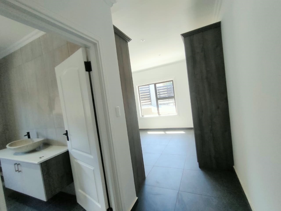 3 Bedroom Property for Sale in Marina Martinique Eastern Cape